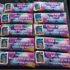 Reep chocolade met wikkel en foto